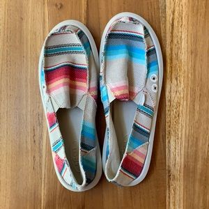 Sanuk women’s shoes size 7